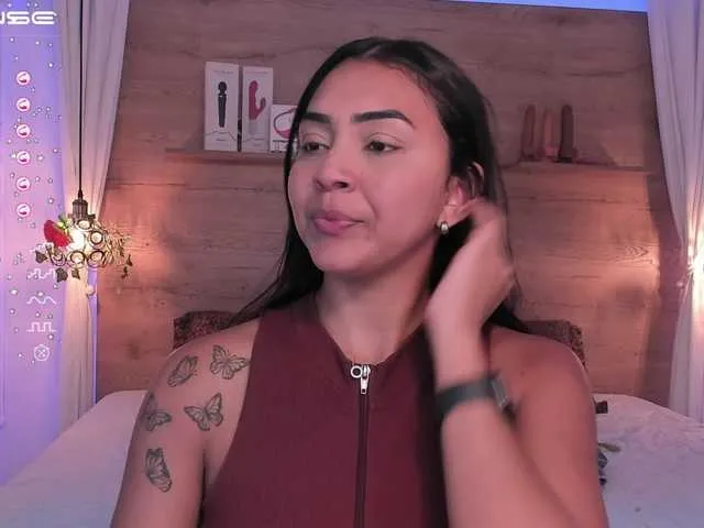 Live sex webcam photo for Vaaleriiia #277056041