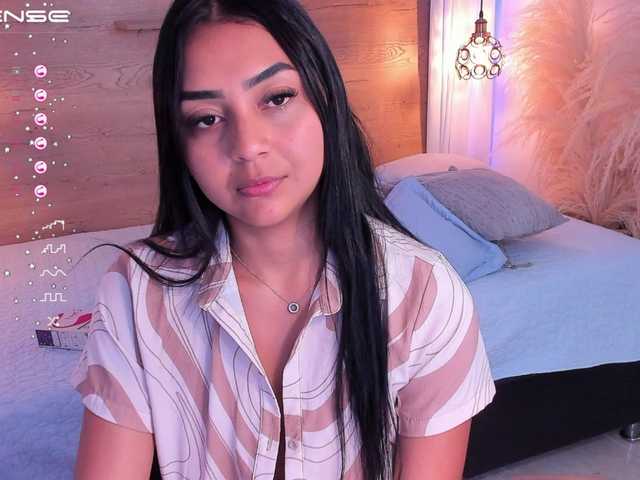 Live sex webcam photo for Vaaleriiia #277565473