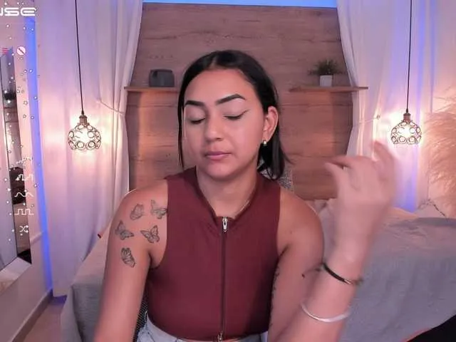 Live sex webcam photo for Vaaleriiia #277681536