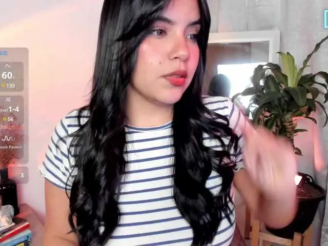 Live sex webcam photo for Val-kyrie #291613975