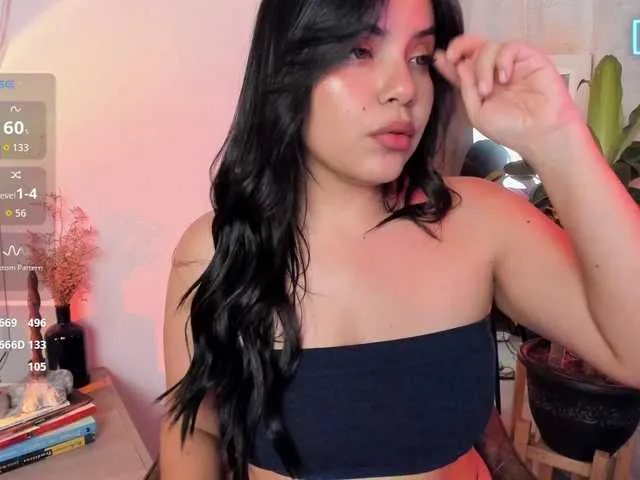 Live sex webcam photo for Val-kyrie #291770686