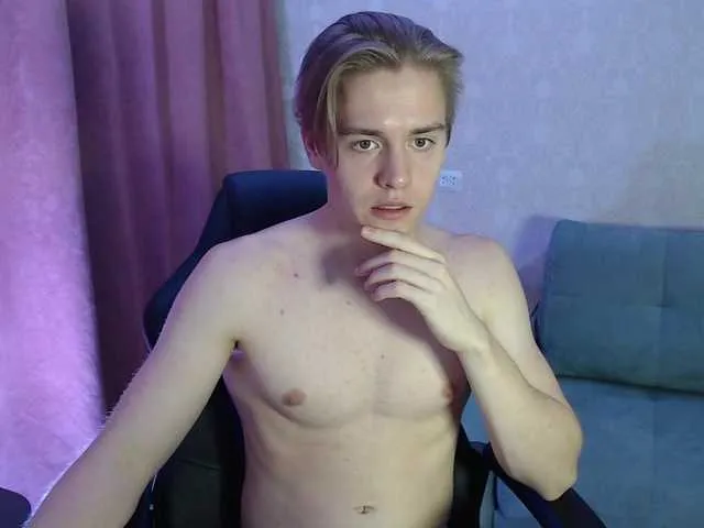 Live sex webcam photo for Valakan #287845906