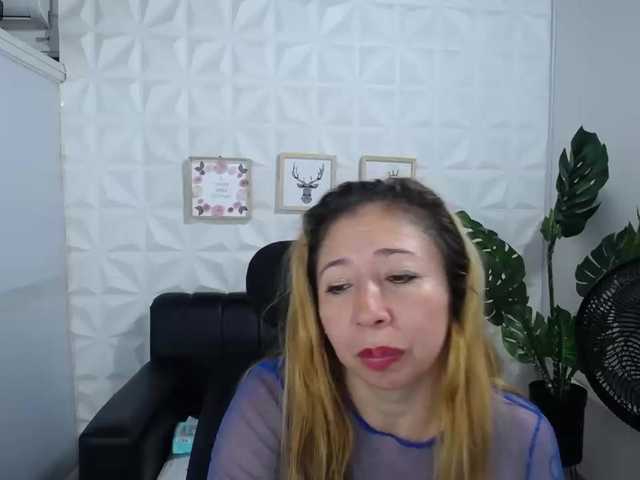 Live sex webcam photo for Valentina-mature #276720664