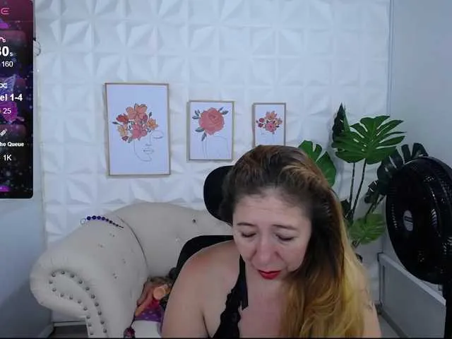 Live sex webcam photo for Valentina-mature #278009049