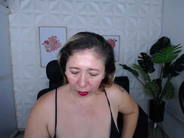 Live sex webcam photo for Valentina-mature #290312133