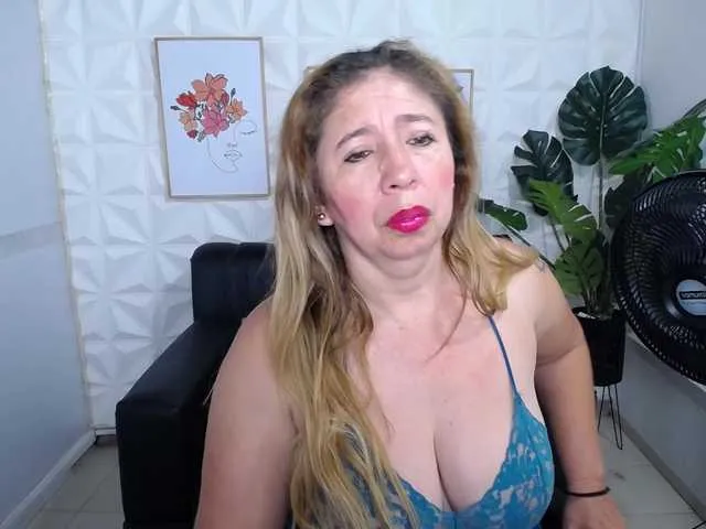 Live sex webcam photo for Valentina-mature #291420981