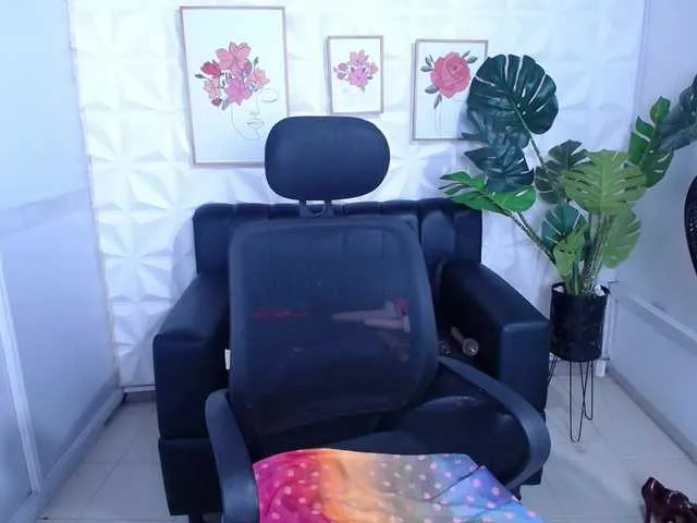 Live sex webcam photo for Valentina-mature #291794128