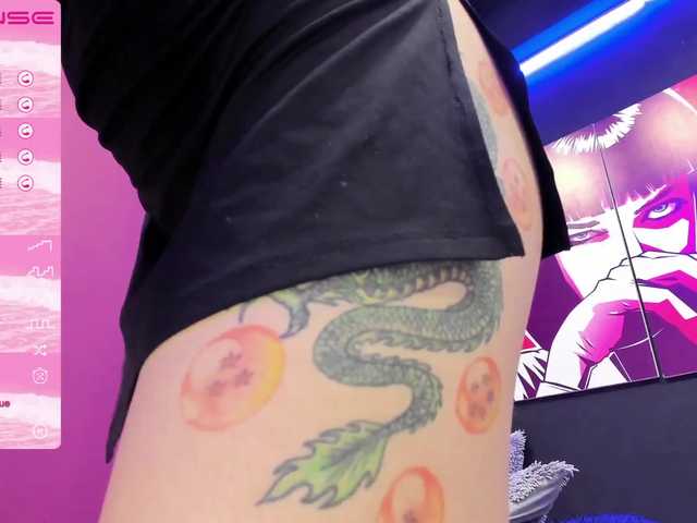 Live sex webcam photo for ValentinaaMil #273973173