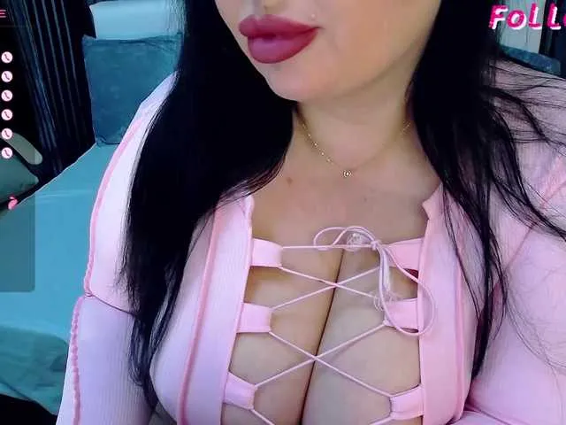 Live sex webcam photo for ValeriWow #277685491