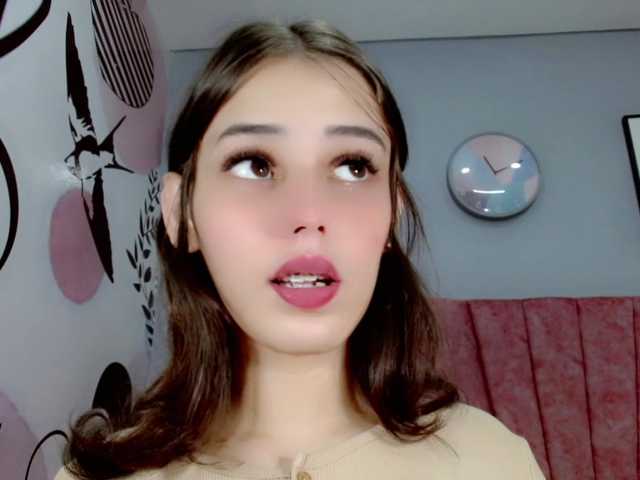 Live sex webcam photo for ValeriaAguilar #290752075