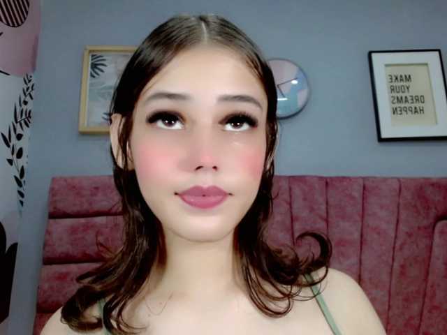 Live sex webcam photo for ValeriaAguilar #290927833