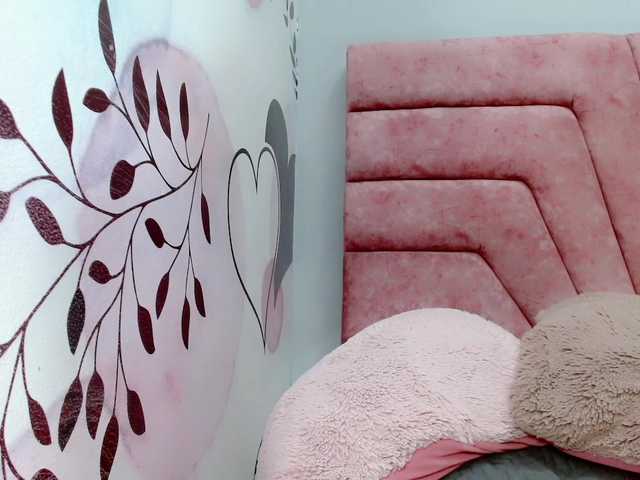 Live sex webcam photo for ValeriaAguilar #291315981