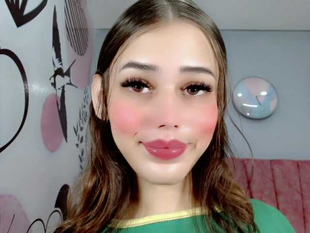 Live sex webcam photo for ValeriaAguilar #291402182