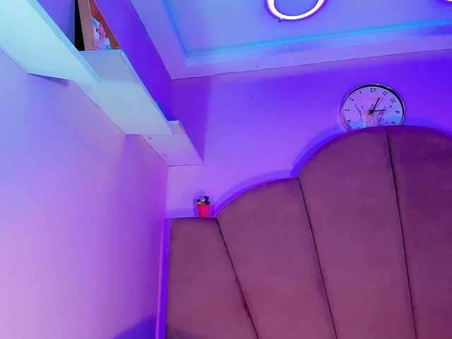 Live sex webcam photo for ValeriaAguilar #291754835