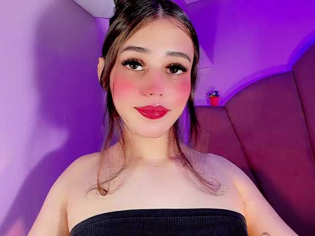 Live sex webcam photo for ValeriaAguilar #291769068