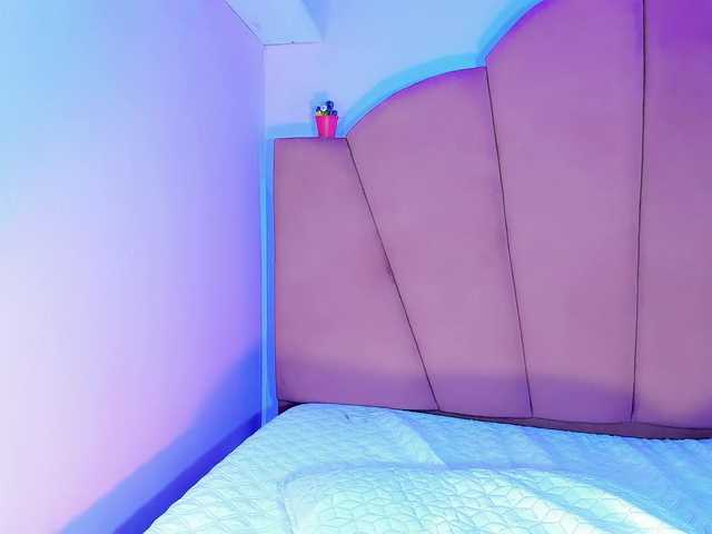 Live sex webcam photo for ValeriaAguilar #291855858