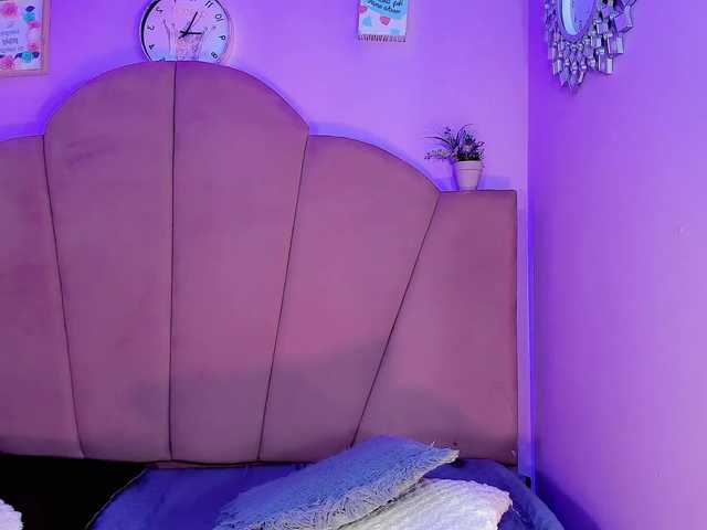 Live sex webcam photo for ValeriaAguilar #292004236