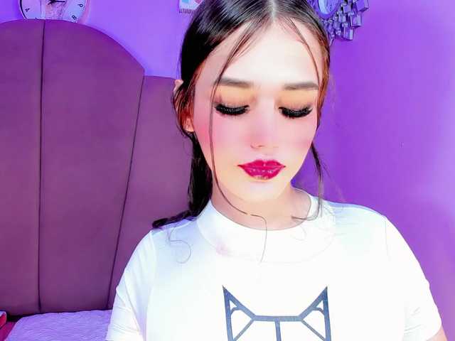 Live sex webcam photo for ValeriaAguilar #292023422