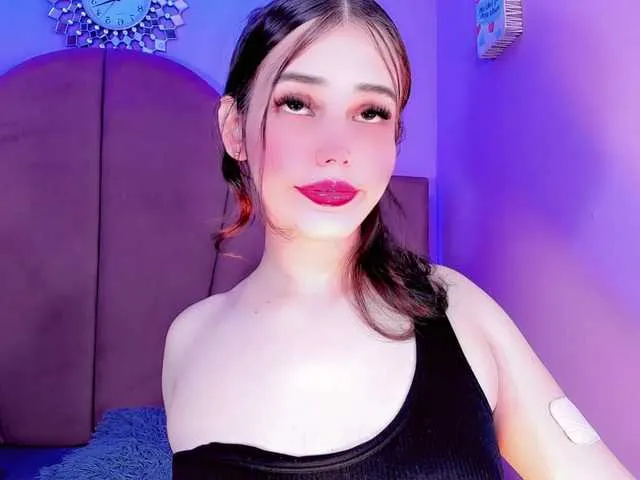 Live sex webcam photo for ValeriaAguilar #292344085