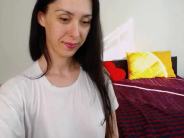 Live sex webcam photo for ValeriaFoxx #290989507