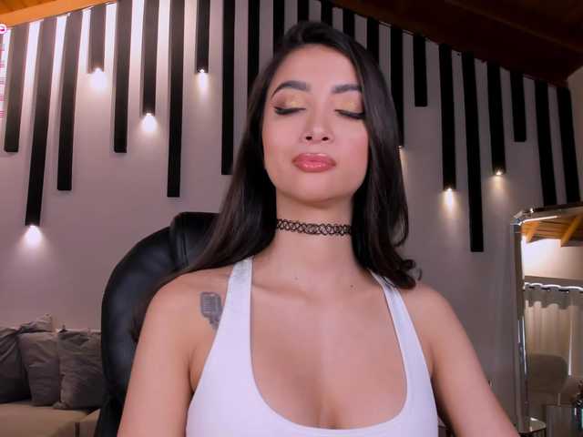 Live sex webcam photo for ValeriaVelvet #290841866