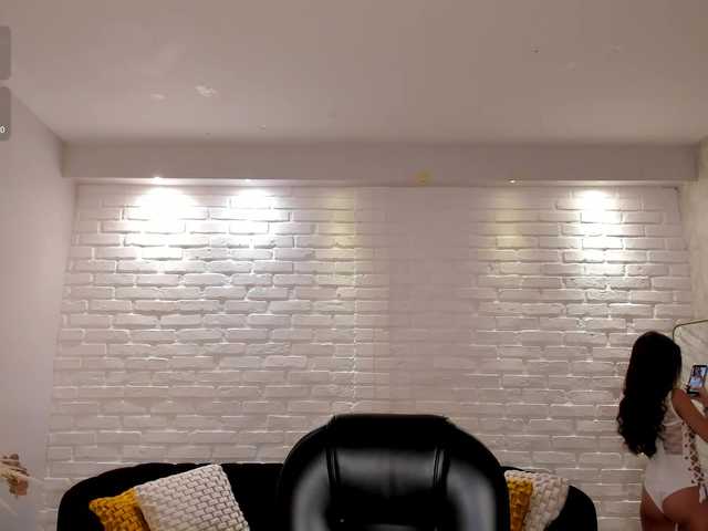 Live sex webcam photo for ValeriaVelvet #291028358