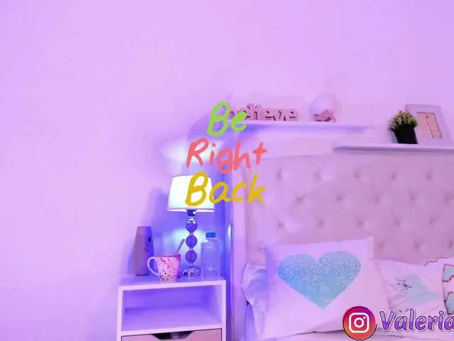 Live sex webcam photo for Valeriaa09 #291323549