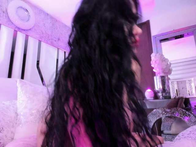 Live sex webcam photo for Valeriajade #291918024