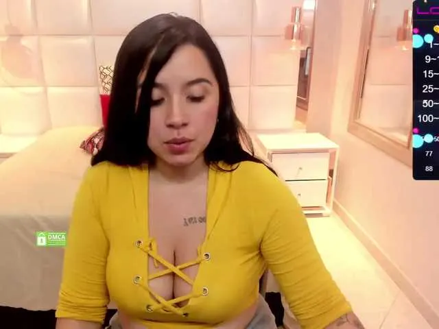 Live sex webcam photo for Valerie-Saenz #272085848