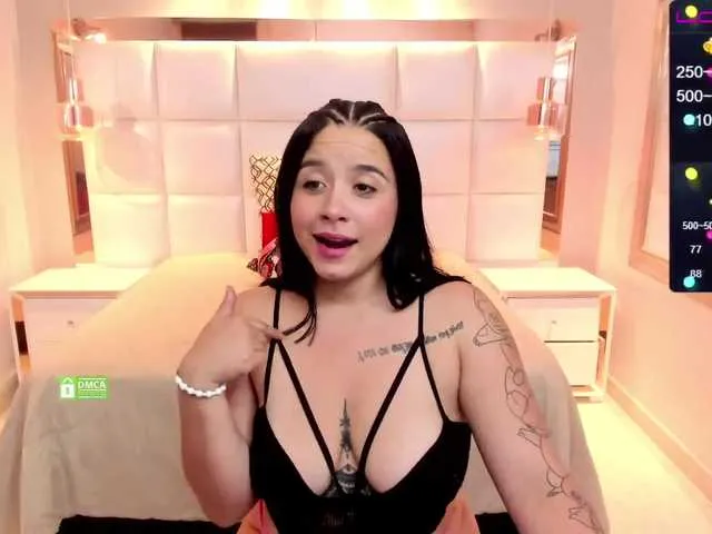 Live sex webcam photo for Valerie-Saenz #272099259