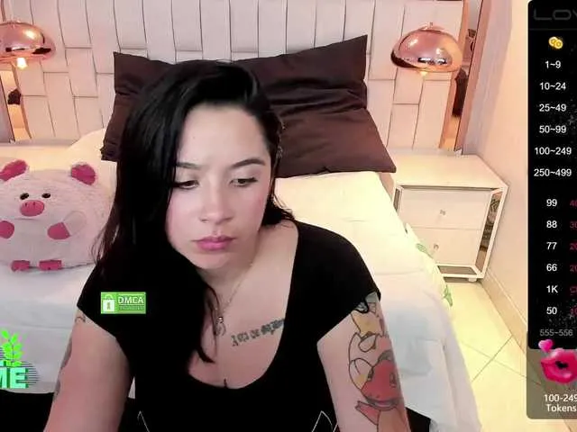 Live sex webcam photo for Valerie-Saenz #273826964