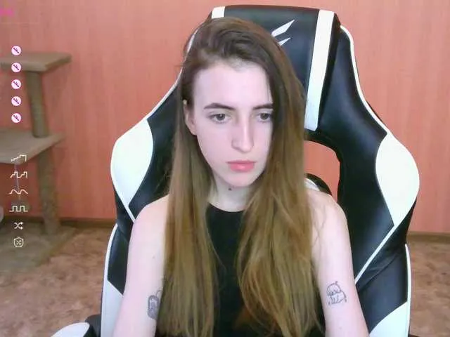 Live sex webcam photo for Valeritiiio #290627481