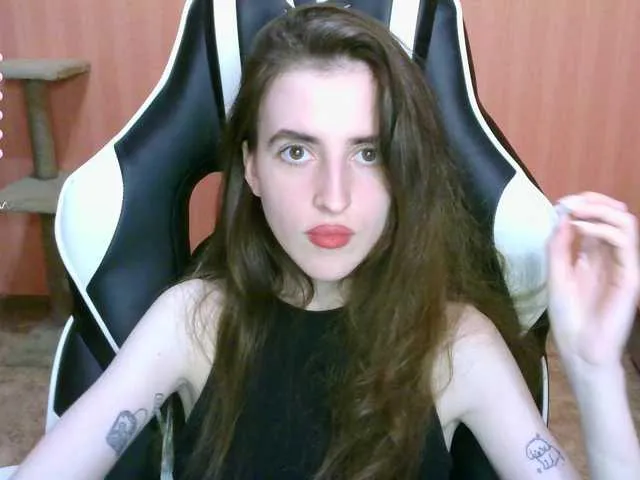 Live sex webcam photo for Valeritiiio #291107845