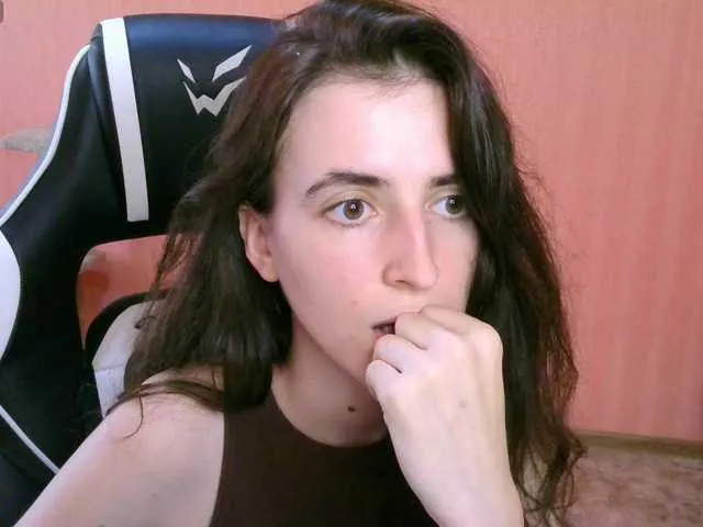 Live sex webcam photo for Valeritiiio #291575318