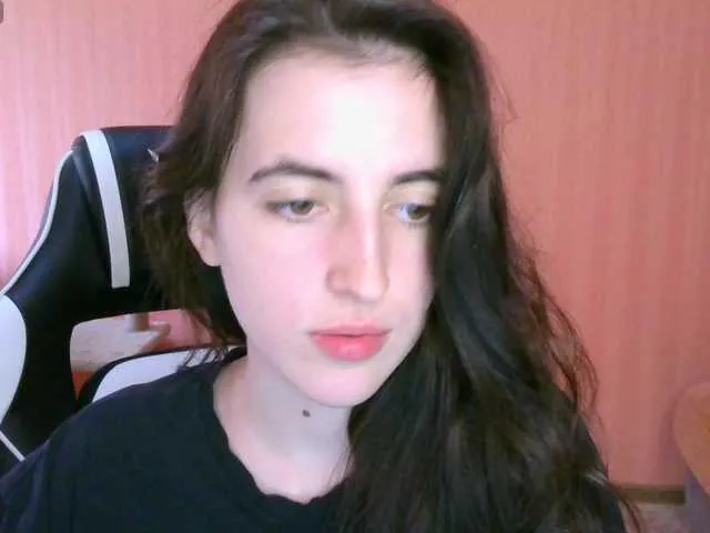 Live sex webcam photo for Valeritiiio #291607872