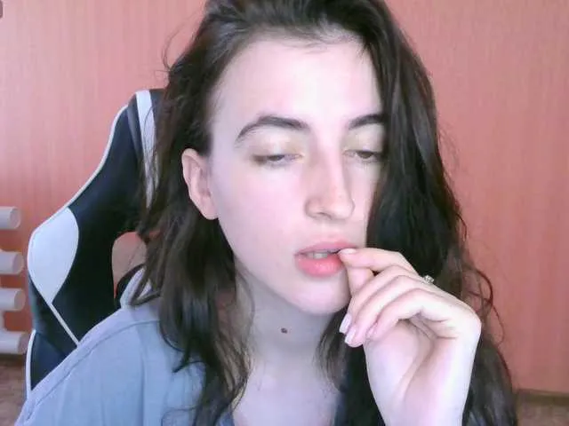Live sex webcam photo for Valeritiiio #291627941