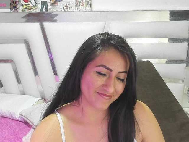 Live sex webcam photo for ValeryHerrera1 #277341309