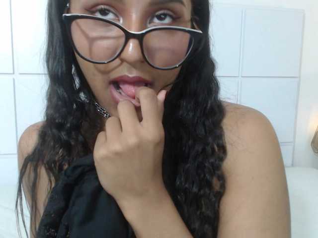 Live sex webcam photo for ValeryJaramillo #277519224