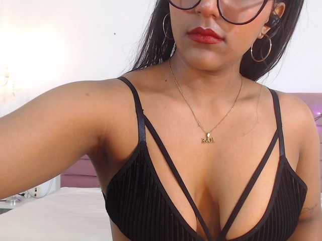 Live sex webcam photo for ValeryJaramillo #278223634