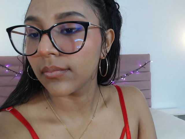 Live sex webcam photo for ValeryJaramillo #278237859