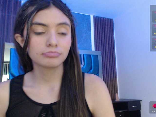 Live sex webcam photo for ValeryLargo #290521838