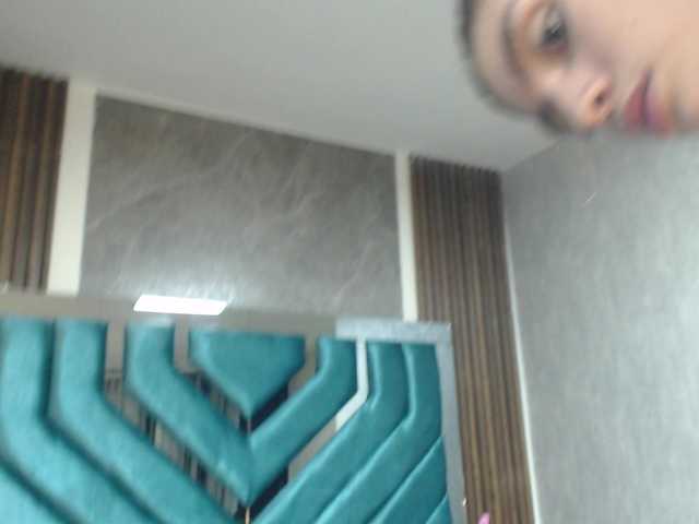 Live sex webcam photo for ValeryLargo #290602254