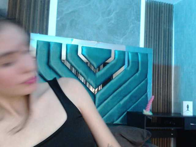 Live sex webcam photo for ValeryLargo #290966499