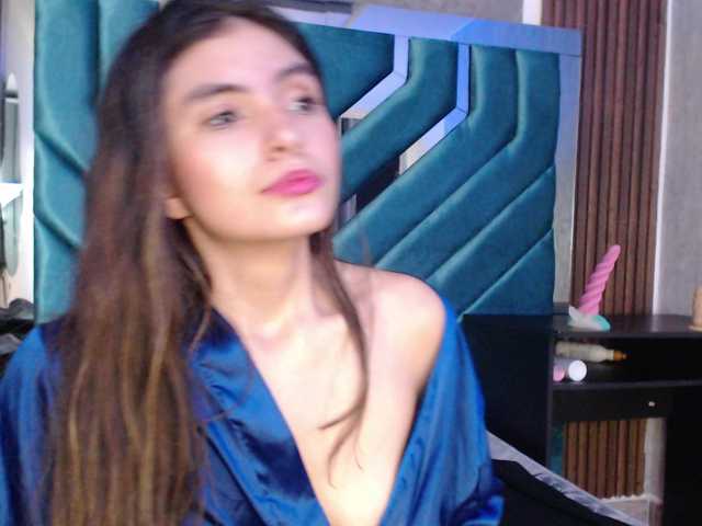 Live sex webcam photo for ValeryLargo #291045327