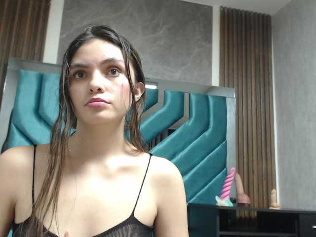 Live sex webcam photo for ValeryLargo #291184256