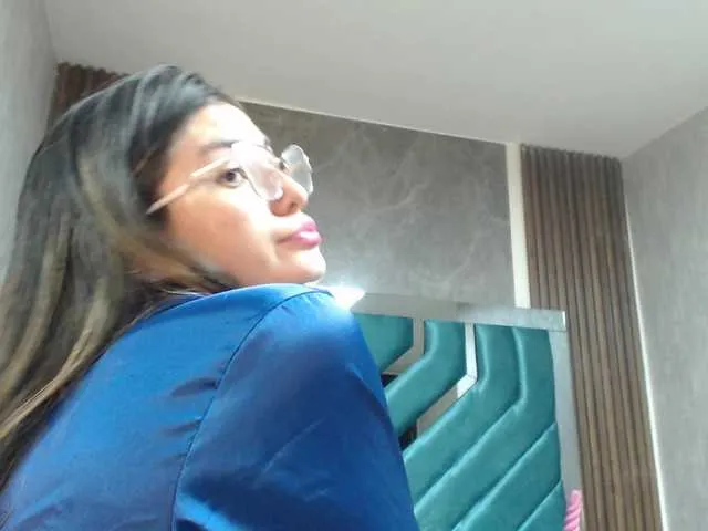 Live sex webcam photo for ValeryLargo #291474915