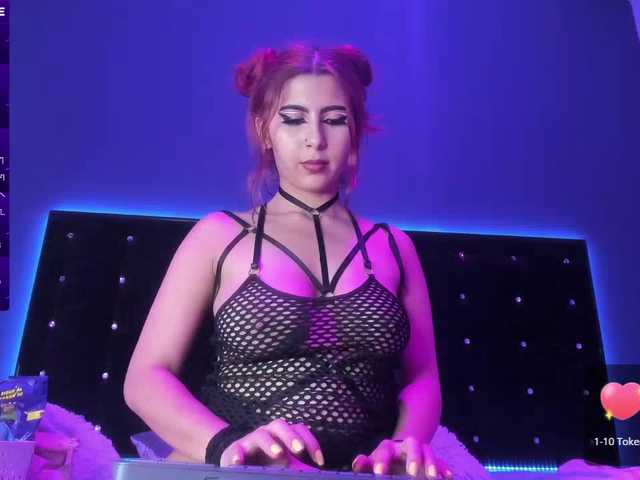 Live sex webcam photo for valeryrivas #275612024