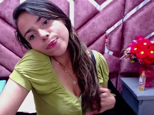 Live sex webcam photo for ValerySweety #277895696