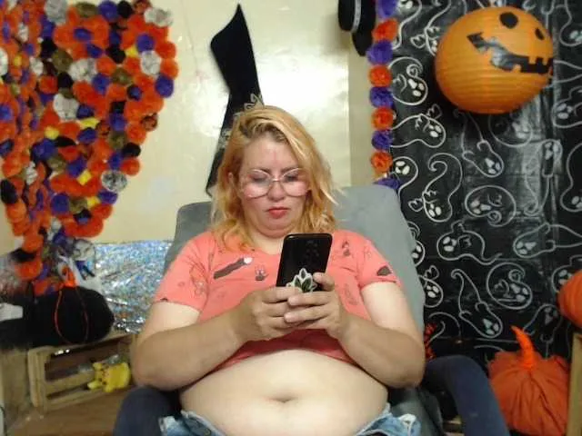 Live sex webcam photo for ValkiriaO #276560217