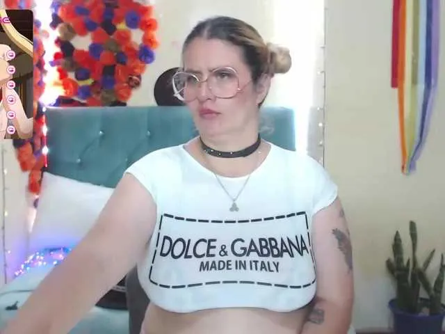 Live sex webcam photo for ValkiriaO #277018228